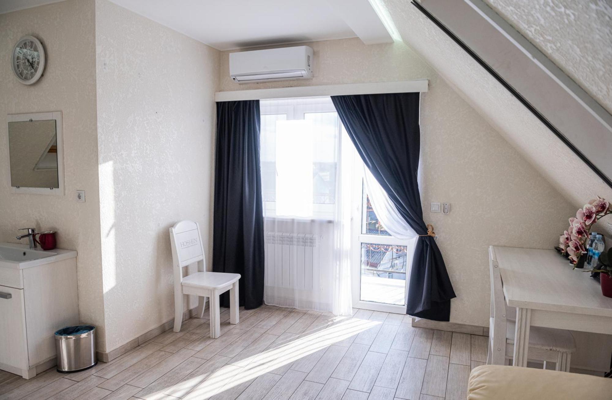 Hoshen Hotel Umanʼ Exterior foto