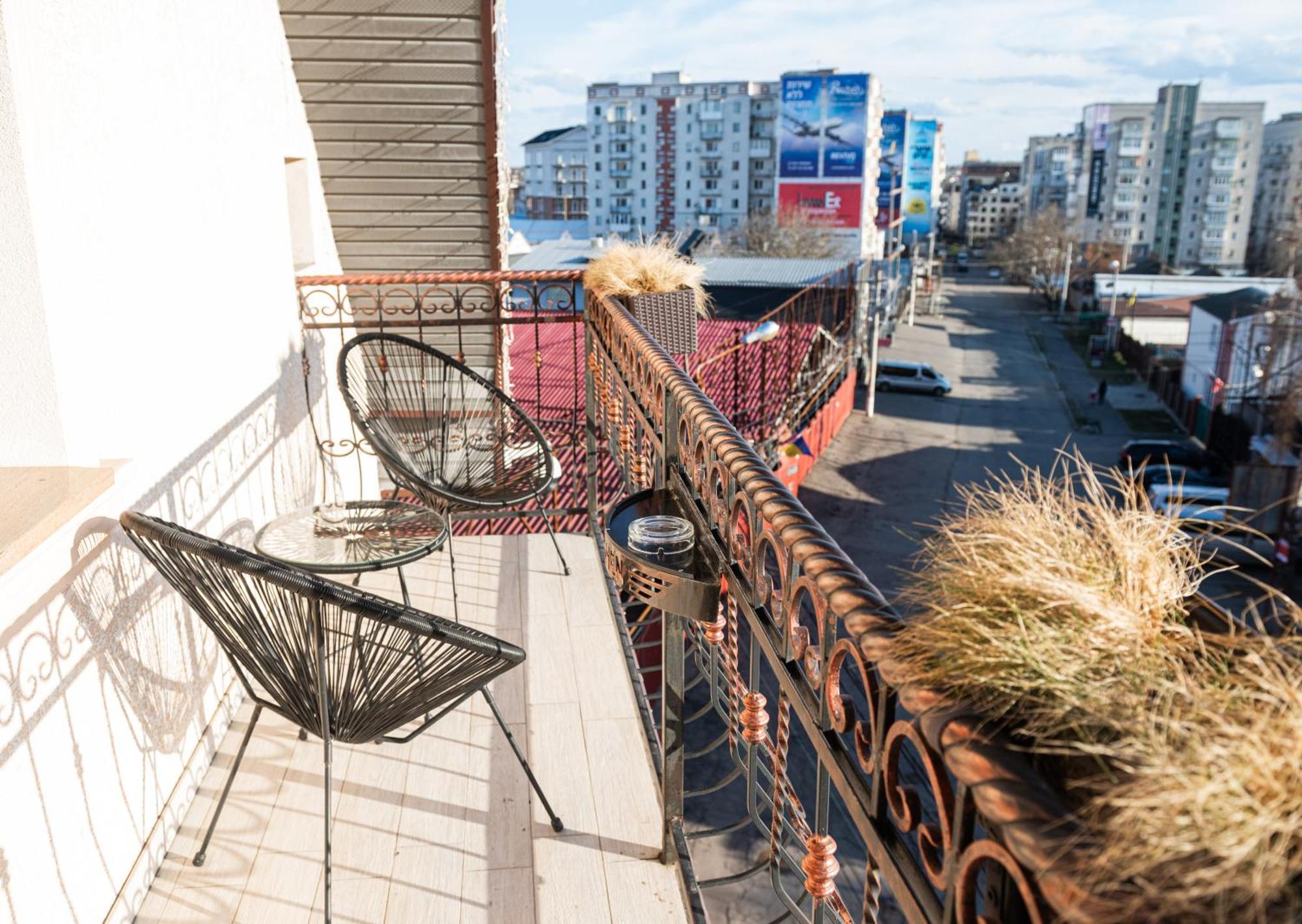 Hoshen Hotel Umanʼ Exterior foto
